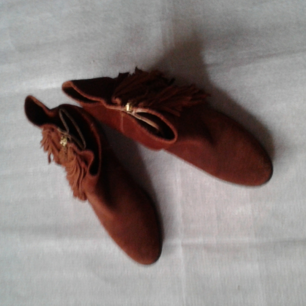 Shoes, ankle boots